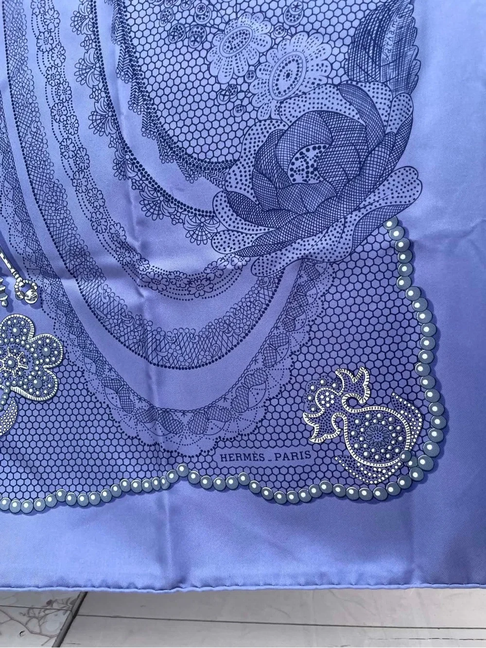 Hermes Lavender and Purple Silk Scarf - Picture 4 of 15